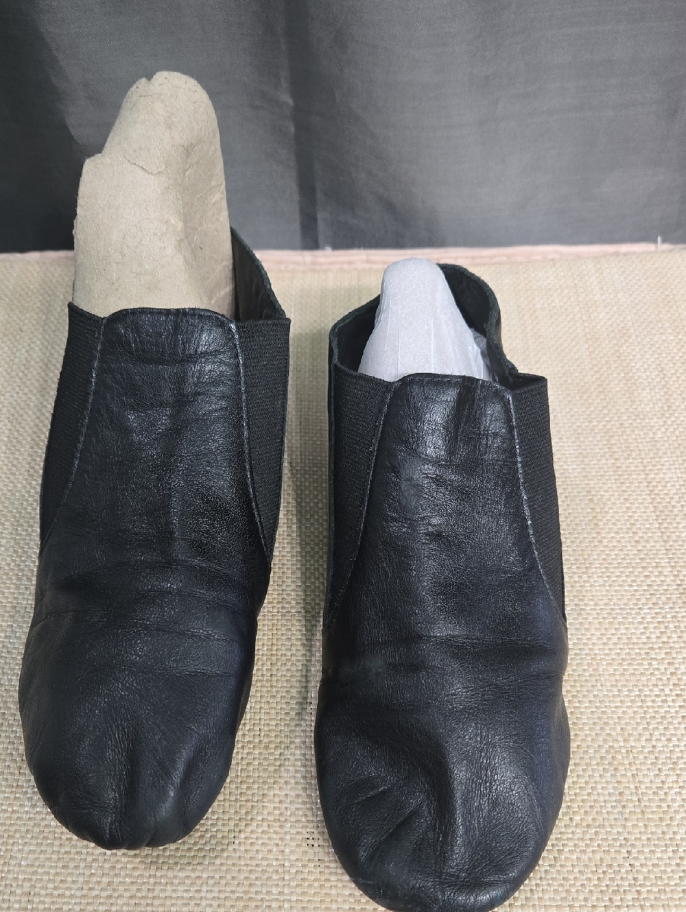 Capezio Black Leather Jazz Shoes